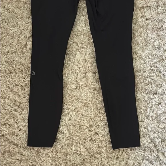 Lululemon Athletica Black Leggings with pockets - Picture 9 of 9